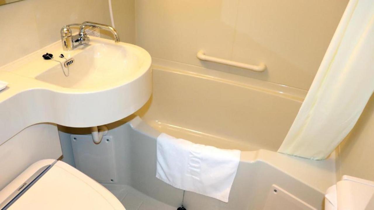 Toyoko Inn Wako-Shi Ekimae Екстериор снимка